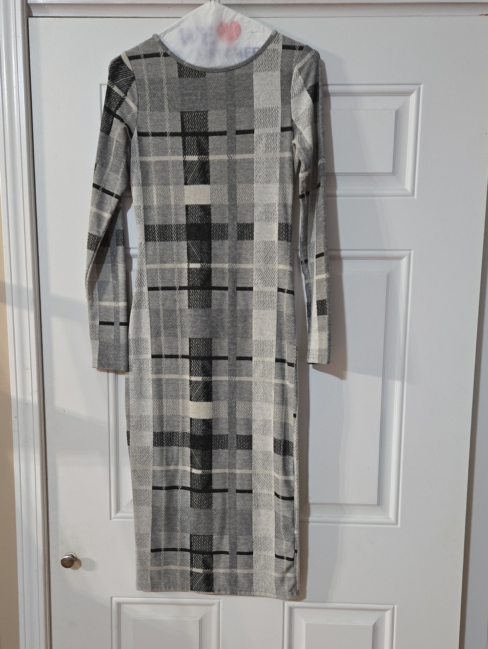 Glamorous Gray & Black Plaid Long Sleeve Midi Dress